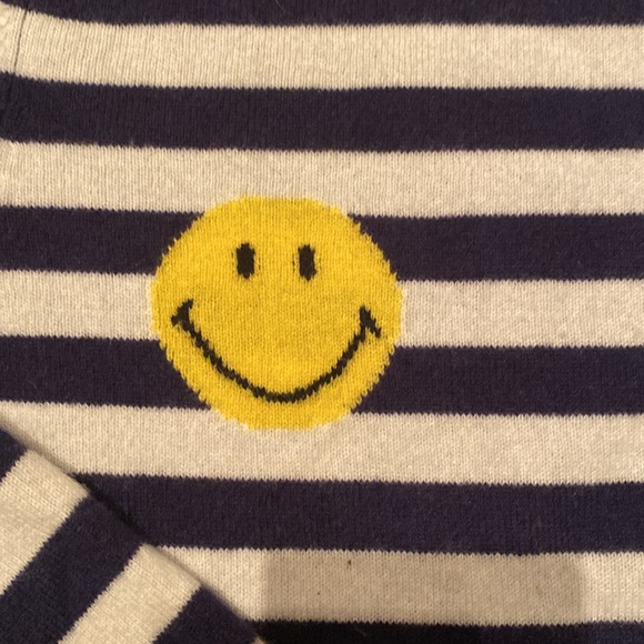 Smiley Cashmere Sweater (Jumper) - Picture 2 of 5